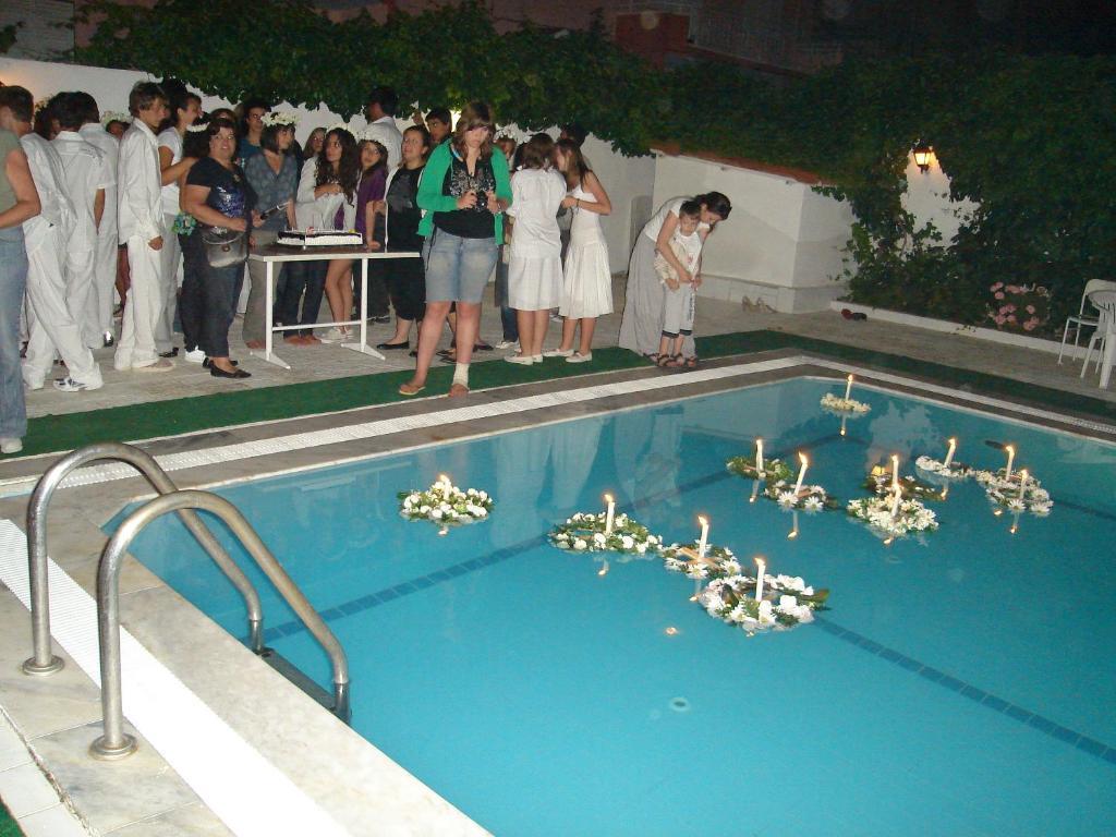 Ayda Hotel Kusadası Quarto foto
